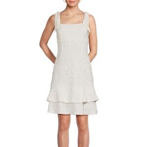 NWT Julia Jordan Beck Lace Fit and Flare dress